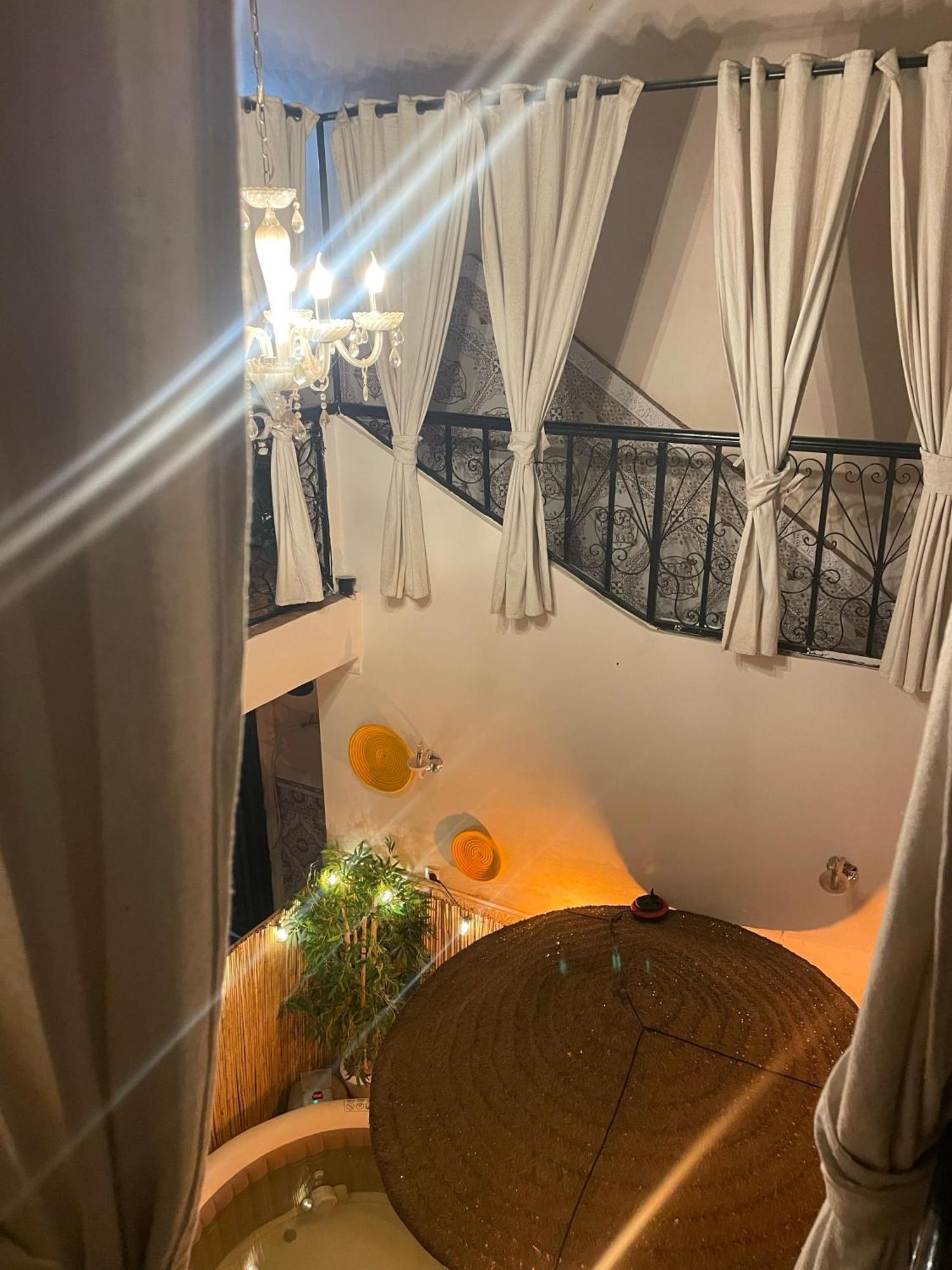Msholidays Jacuzzi Privatise Marrakech Riad Marrakesh
